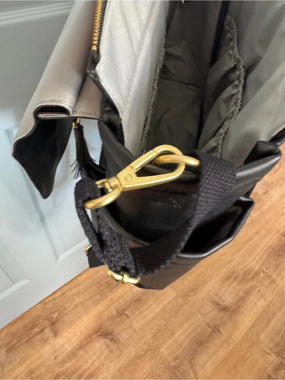 Skip Hop Black Vegan Leather Greenwich Convertible Backpack Stroller‎ Messenger